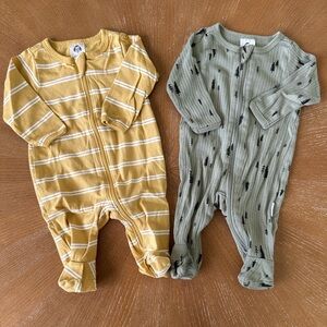 Gerber Baby footie pajamas